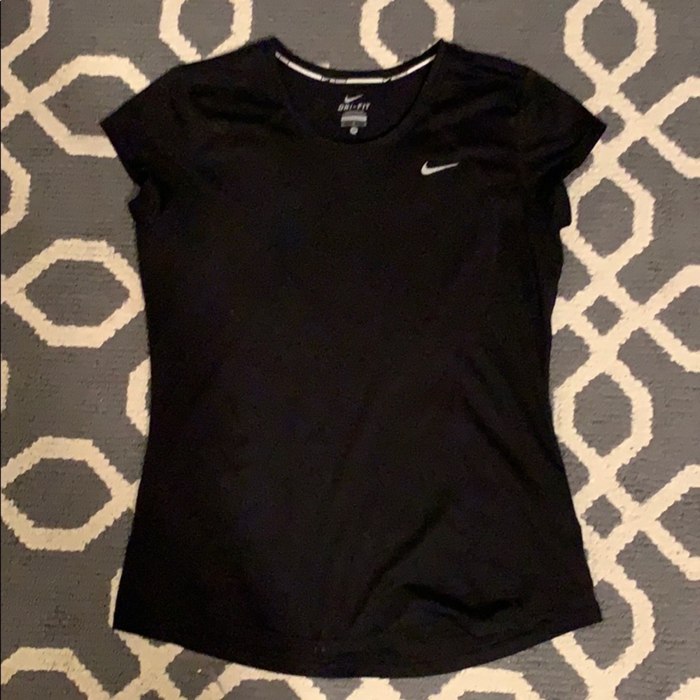 Nike dri-fit top